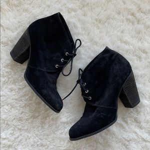 BCBGeneration Block Heal Ankle Booties
